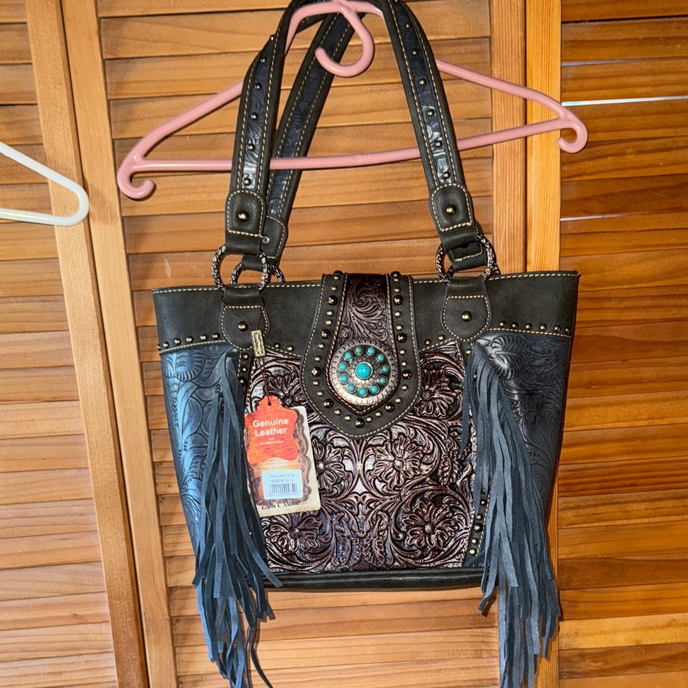Western Style Black and Brown Leather Tote Bag Trinity Ranch carry conceal new